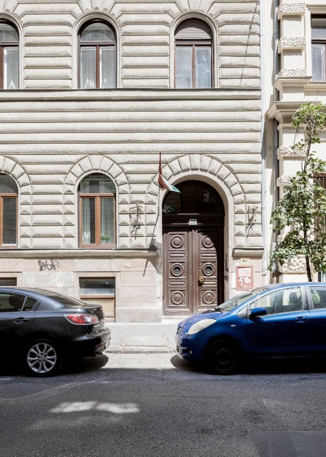 Luxe, Historic Home Near Downtown Landmarks 19Th Century Budapest Exterior foto